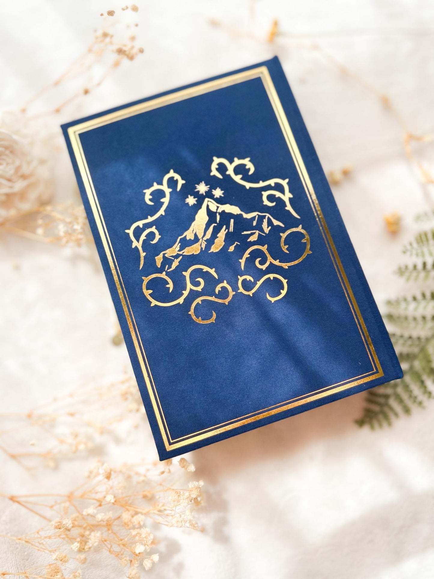 A court of Mist and Fury (ACOTAR) Rebound Hardcover l Handmade Special Edition Rebind